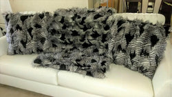 FEATHER ALLURE FAUX FUR THROW
